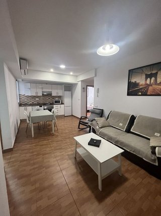Piso en alquiler en Santa Catalina - Canteras en Palmas de Gran Canaria(Las)