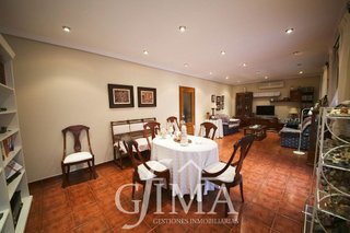 Chalet en venta en Tomelloso