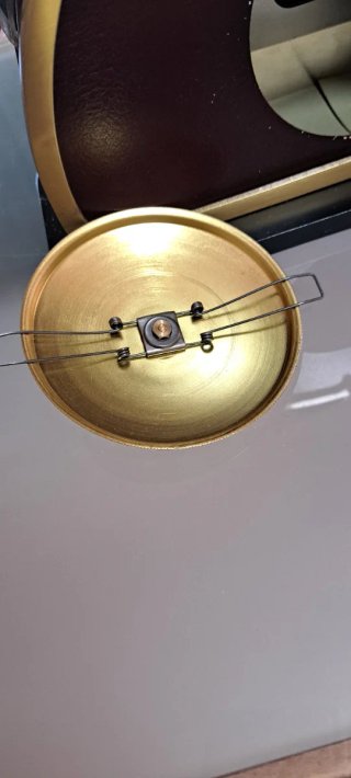 Reloj de mesa con dos figuras bronce