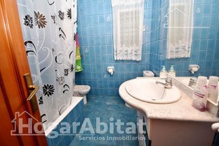 Casa adosada en venta en Cheste