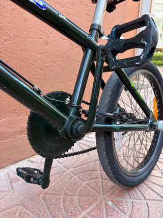 Bicicleta BMX Urbana con Cesta