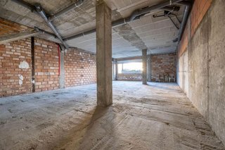 Local comercial en venta en Cájar