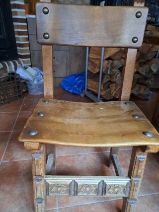 Conjunto mesa y sillas madera antiguas