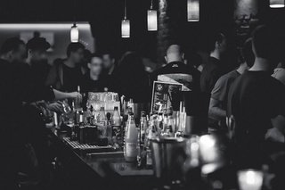 Bar en venta en Palacio en Madrid