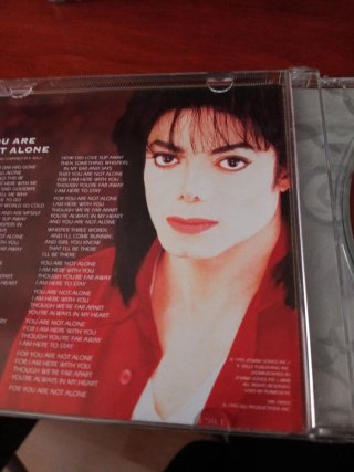 2 CDs Michael Jackson: You Are Not Alone & Blood O