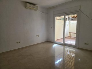 Casa adosada en alquiler en Almanjáyar en Granada