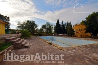 Chalet en venta en Urbanizaciones en Llíria