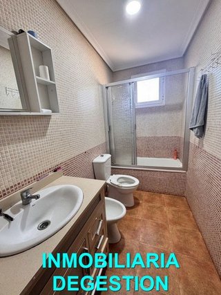 Piso en venta en Linares