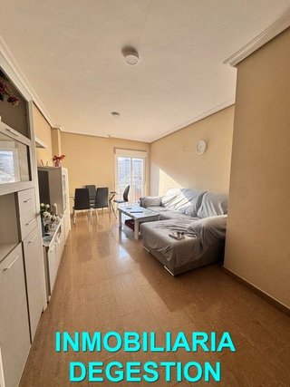 Piso en venta en Linares