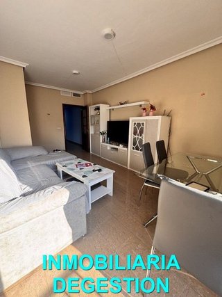 Piso en venta en Linares