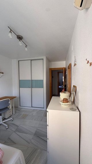 Piso en venta en San Luis en Almería