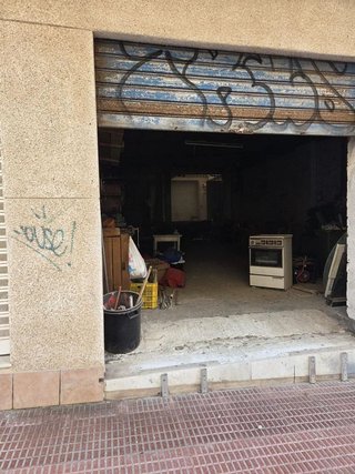 Local comercial en venta en Zona Pueblo en Guardamar del Segura