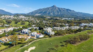 Ático en venta en Los Naranjos - Las Brisas en Marbella