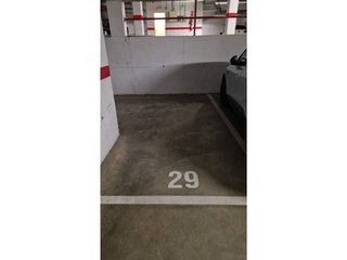 Garaje en alquiler en Cementiri Vell en Terrassa