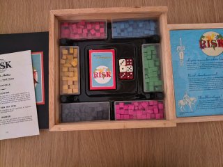 Risk: Continentes Juego Edición Nostálgica