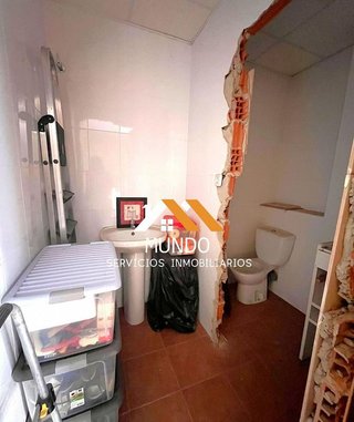 Local comercial en venta en Núcleo Urbano en Pobla de Vallbona (la)
