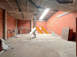 Local comercial en venta en Núcleo Urbano en Pobla de Vallbona (la)