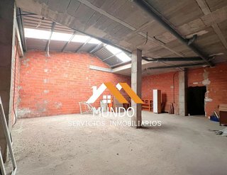 Local comercial en venta en Núcleo Urbano en Pobla de Vallbona (la)