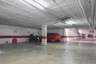 Garaje en venta en Polígono Cartuja – La Paz en Granada