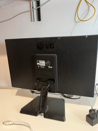 Pantalla LG LED 20 Negra