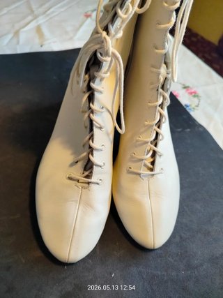 Botines Esti Piel Crema Cordones Talla 41