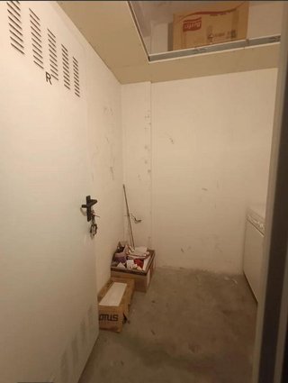 Garaje en venta en Portillejo - Valdegastea en Logroño