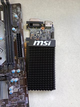MSI Placa Base, Fuente , tarjeta gráfica msi