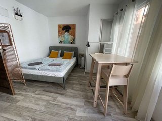 Edificio en venta en Carolinas Bajas en Alicante