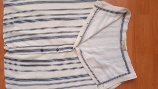 Falda larga de rayas blancas y azules