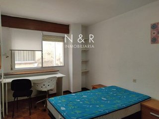 Piso en alquiler en Ensanche - Sar en Santiago de Compostela