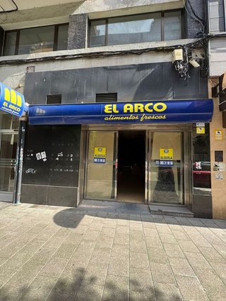 Local comercial en alquiler en Centro en Gijón