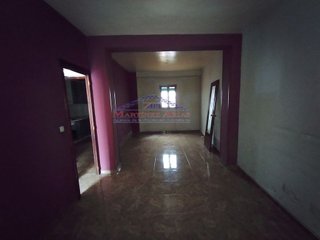 Casa adosada en venta en Huelma
