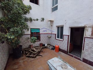 Casa adosada en venta en Huelma