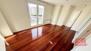 Piso en venta en Valdenoja - La Pereda en Santander