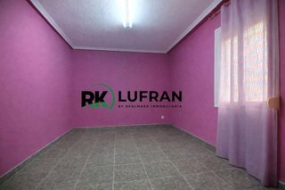 Piso en venta en Ciudad Jardín en Alicante