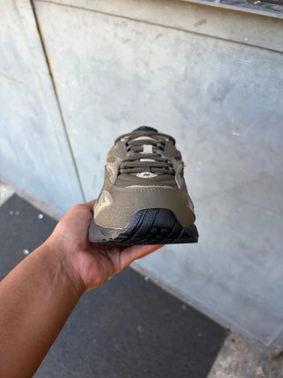 New Balance 725 Marrone/Verde