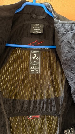Chaqueta de moto negra
