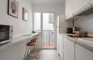Piso en venta en La Goleta - San Felipe Neri en Málaga
