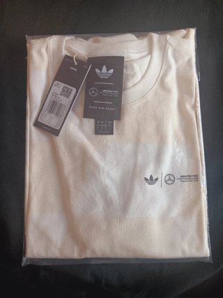 Camiseta Adidas x Bad Bunny Mercedes AMG F1