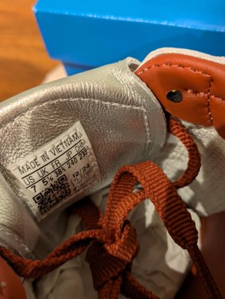 Zapatillas Adidas Samba Plata y Rojo