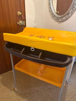 Cambiador bañera bebé amarillo