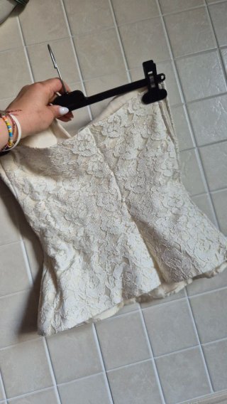 Top pizzo bianco