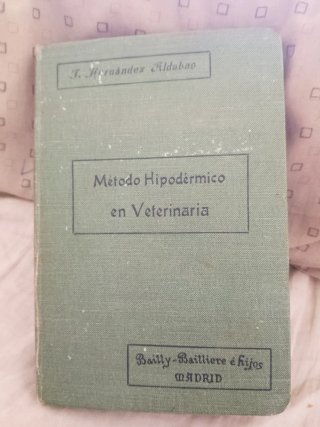 Libro de veterinaria de 1904