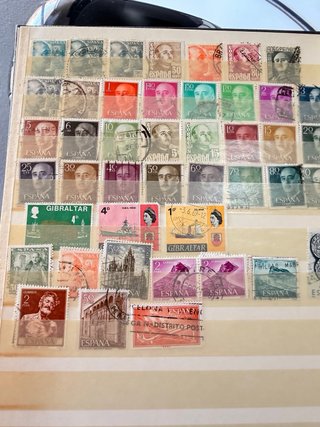 Colección de sellos variados