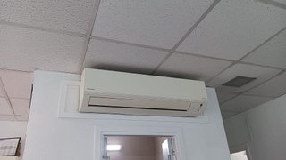 Local comercial en alquiler en Navas en Barcelona