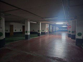 Garaje en alquiler en Jaca
