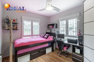 Casa adosada en venta en Urbanizaciones en Alhendín