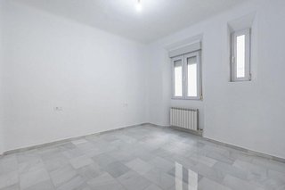 Piso en alquiler en Pajaritos - Plaza de Toros en Granada