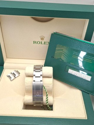 Rolex Oyster Perpetual 124300 Verde 41mm.