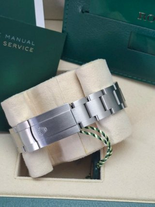 Rolex Oyster Perpetual 124300 Verde 41mm.